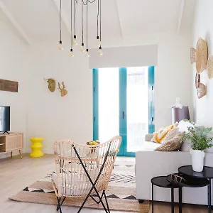 https://atenea-malaga-apartments.hotelsinnerja.org